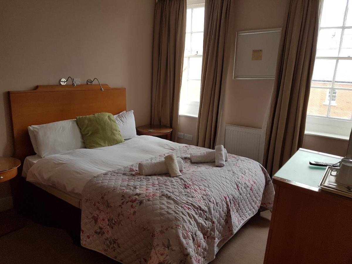 The Antelope At Upavon Hotel Ngoại thất bức ảnh